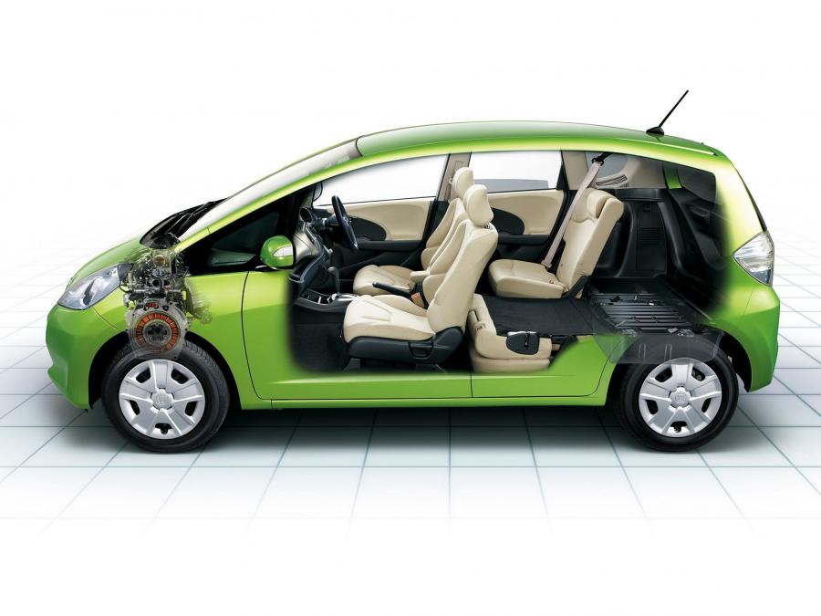  Honda Fit Hybrid 2010 года  (фото 2 из 7)
